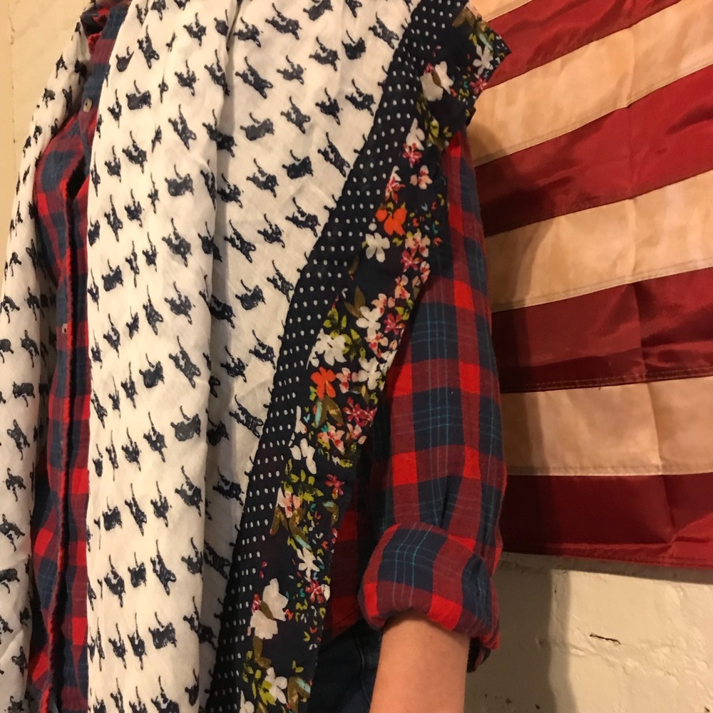 Patterned scarf - Picture 3 of 8
